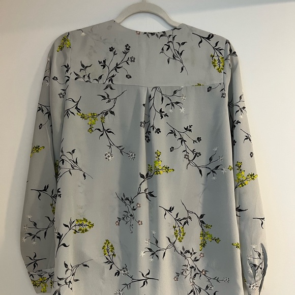 L’Agence Floral Wrap Top - Picture 3 of 7